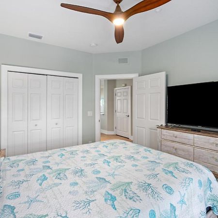 On Flagler Avenue! Dog Friendly With Balcony And Parking Walk To The Beach! New Smyrna Beach Exterior foto